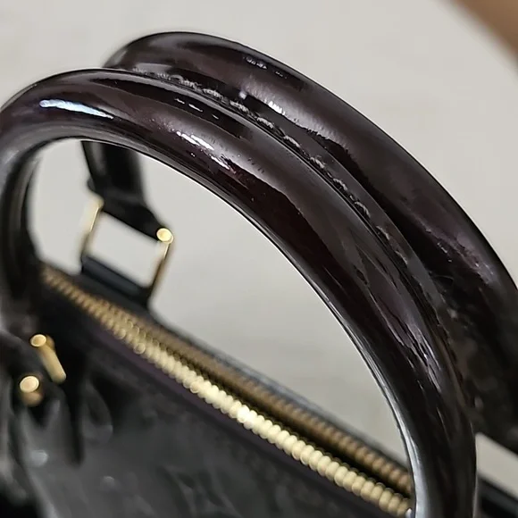 #0050-1108 LOUIS VUITTON MONOGRAM VERNIS ALMA HANDBAG - Picture 4 of 10